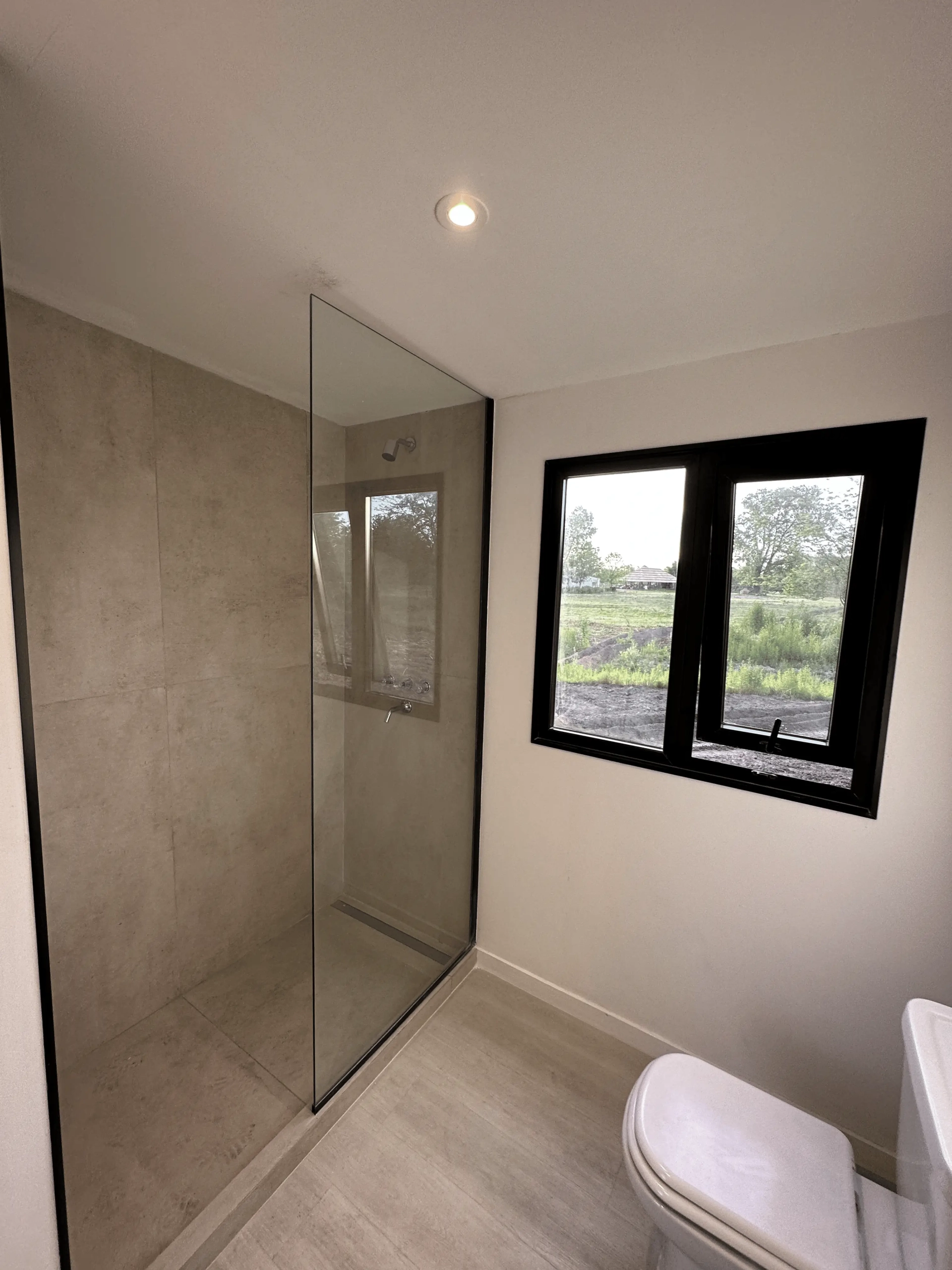 Modelos 22 Baño completo modelo Upscala Atlas Housing